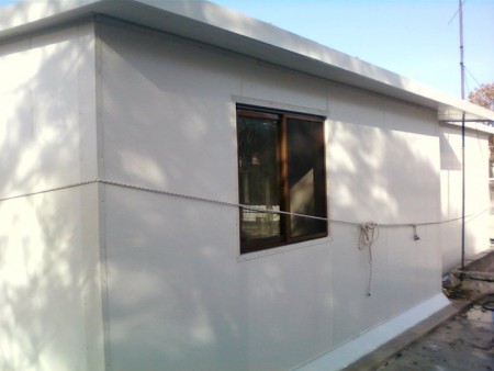 Casa de paneles térmicos 